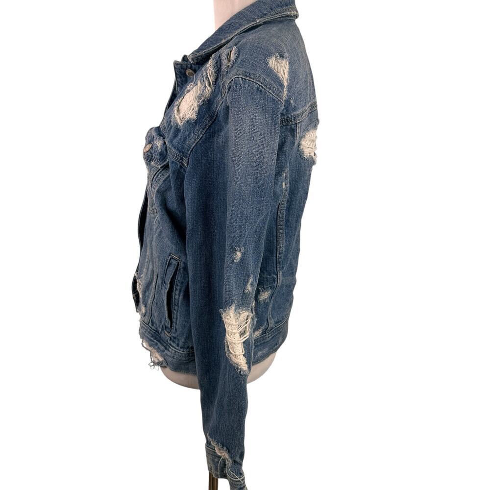 American Eagle Distressed Crochet Accent Button Up Jean Jacket Size Medium - Picture 5 of 12